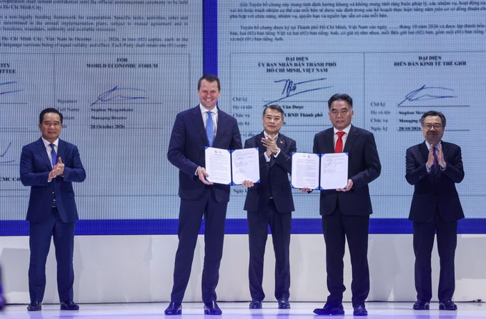 UBND TP.HCM và Diễn đàn Kinh tế Thế giới (WEF) công bố hợp tác chiến lược sáng 28/10.