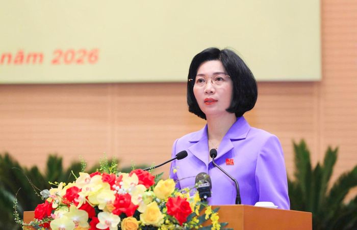 Chủ tịch HĐND thành phố Hà Nội Phùng Thị Hồng Hà phát biểu khai mạc kỳ họp. Ảnh: Thành Thái Hùng