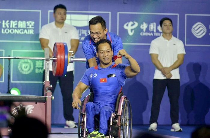 Lực sĩ Lê Văn Công giành Huy chương bạc tại Asian Para Games 2026. Ảnh: Nguyễn Dương