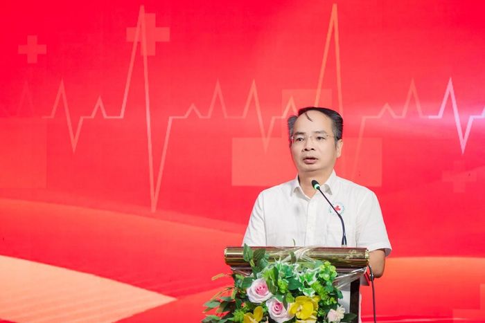 Chủ tịch Hội Chữ thập đỏ thành phố Hà Nội Lê Tự Lực chia sẻ tại chương trình. Ảnh: Khánh Chi
