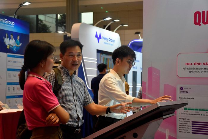 Các nhà khoa học, doanh nghiệp kỳ vọng việc tiếp cận thông tin khoa học, công nghệ trở nên dễ dàng hơn. Ảnh: Kim Tiến.