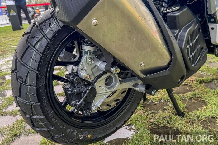 Hệ thống treo và khung gầm của Aveta Falcon 180 được đầu tư bài bản