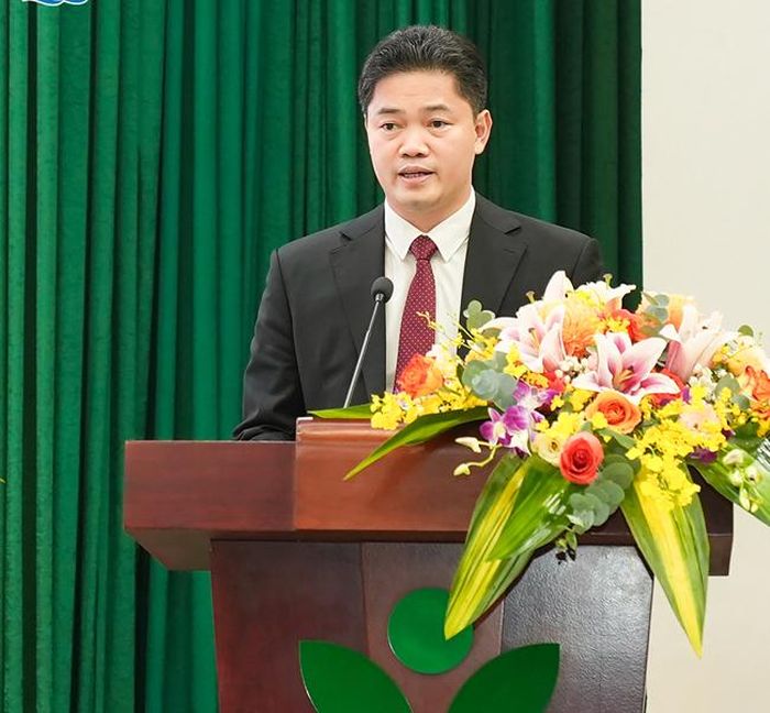 Uỷ viên Dự khuyết Trung ương Đảng, Thứ trưởng Thường trực Bộ Y tế Vũ Mạnh Hà phát biểu. Ảnh: Bệnh viện Nhi Trung ương