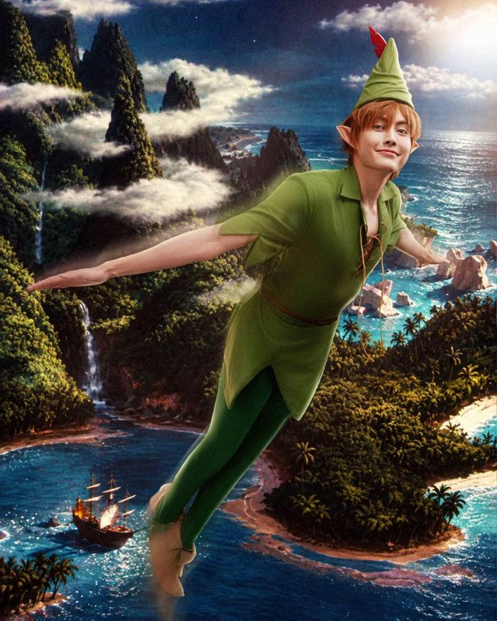 Tuấn Dương đảm nhận vai nhân vật Peter Pan, một cậu bé không bao giờ lớn.