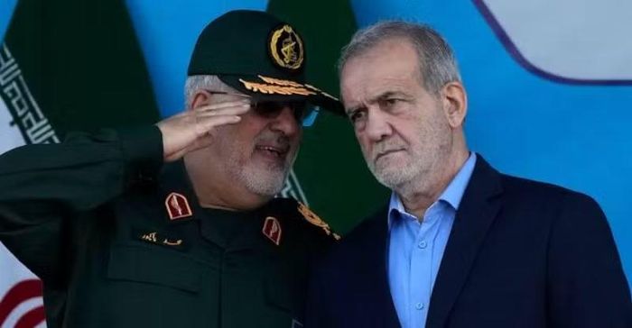 Trước đó, các nhà trung gian Qatar cũng tới Tehran nhằm thúc đẩy thỏa thuận giữa Mỹ và Iran, trong khi Thủ tướng Pakistan Shehbaz Sharif đã thăm Iran vào tuần trước.
