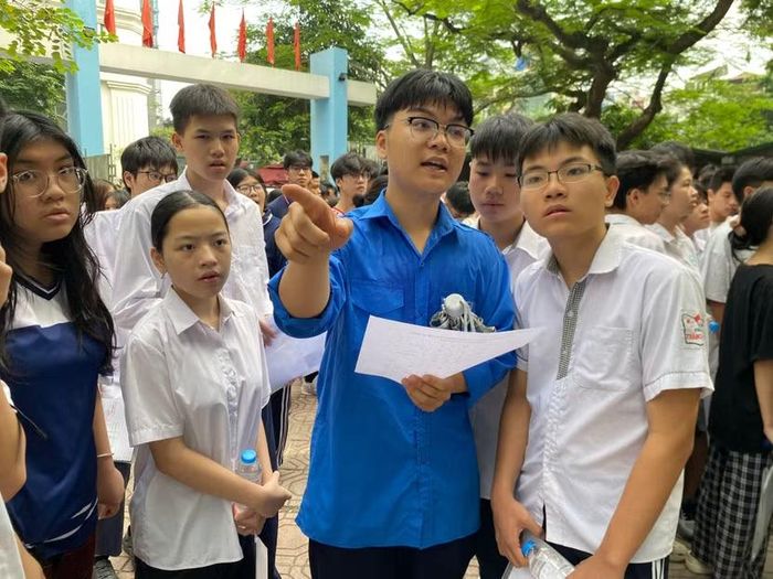 Thi lớp 10 công lập Hà Nội là kỳ thi gây áp lực lớn nhất với học sinh.