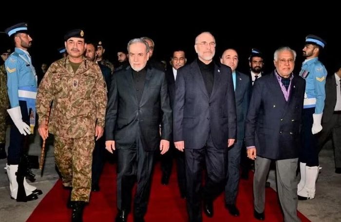 Qatar được cho là đang thuyết phục Iran cho phép thanh sát viên Liên Hợp Quốc tiếp cận các cơ sở hạt nhân từng bị tấn công.