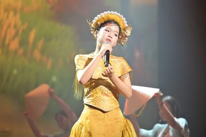 Sinh năm 2015, Anh Thư giành “Vé Vàng” tại vòng tuyển chọn, qua đó được vào thẳng vòng chung kết cuộc thi