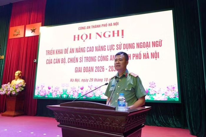 Thiếu tướng Nguyễn Ngọc Quyền, Phó Bí thư Đảng ủy, Phó Giám đốc CATP phát biểu chỉ đạo tại Hội nghị.