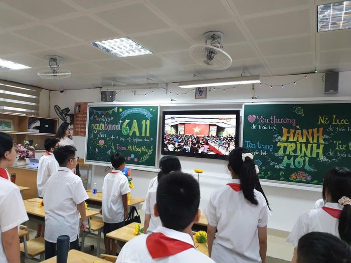 Học sinh Hà Nội trong ngày khai giảng năm học 2026-2027. 