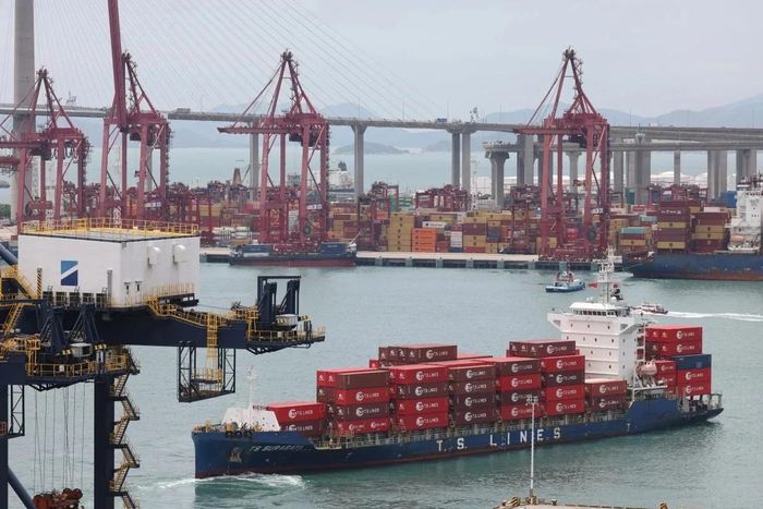 Kim ngạch xuất khẩu của Hong Kong vừa lập kỷ lục tăng trưởng sau hơn 40 năm. Ảnh: SCMP/Nora Tam.