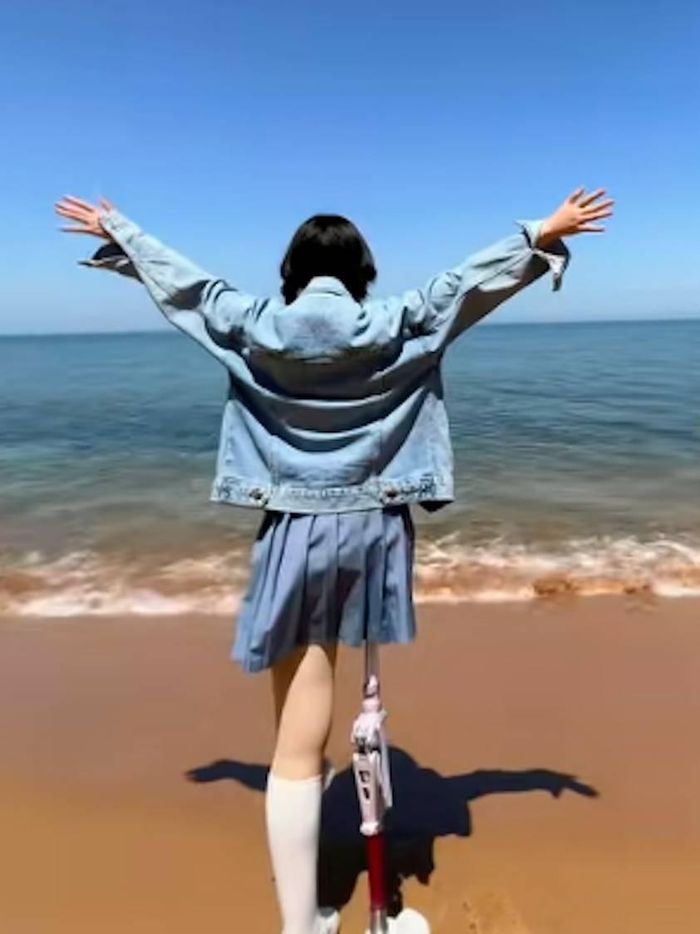 Cô gái Trung Quốc truyền cảm hứng sống, sự lạc quan cho nhiều dân mạng.