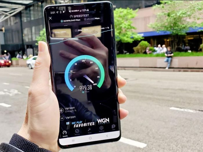 Việt Nam đặt mục tiêu từng bước làm chủ các công nghệ cốt lõi của mạng 5G, nâng cao năng lực nghiên cứu, thiết kế và sản xuất thiết bị viễn thông trong nước. Ảnh: Cnet.