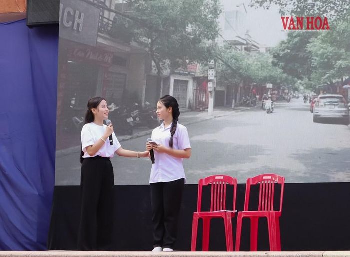 Tiểu phẩm do học sinh THPT trình bày nói về những cạm bẫy trên mạng xã hội
