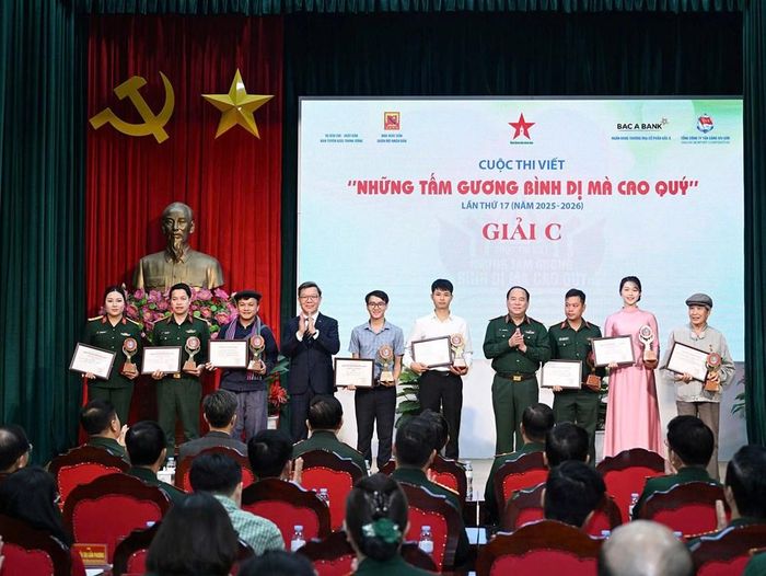 Các tác giả được trao giải C