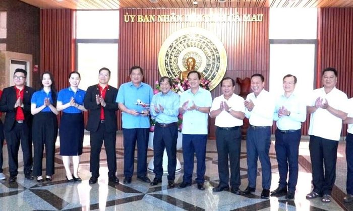 UBND tỉnh Cà Mau có buổi làm việc với Công ty cổ phần Hàng không Vietjet vào ngày 29.10