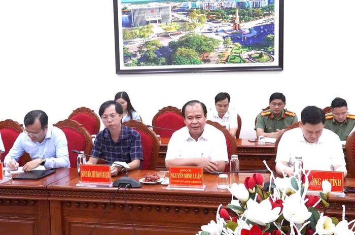 Phó Chủ tịch UBND tỉnh Cà Mau Nguyễn Minh Luân phát biểu
