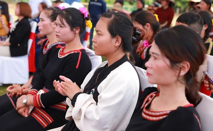 Sự kiện thu hút đông đảo người dân trên địa bàn tham dự