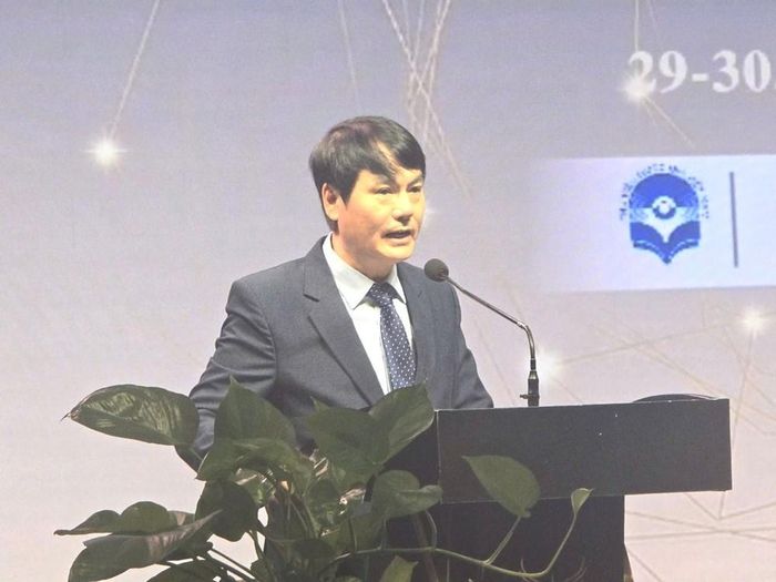 Giám đốc Thư viện Quốc gia Việt Nam Nguyễn Xuân Dũng phát biểu