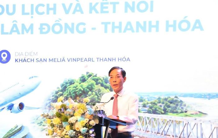 Phó Chủ tịch UBND tỉnh Thanh Hóa Đầu Thanh Tùng phát biểu chào mừng, khẳng định tỉnh sẵn sàng tạo điều kiện thuận lợi cho doanh nghiệp đến tìm hiểu cơ hội đầu tư