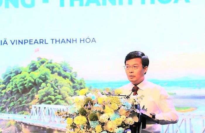 Phó Chủ tịch UBND tỉnh Lâm Đồng Đinh Văn Tuấn phát biểu khai mạc hội nghị