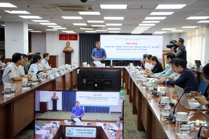Quang cảnh họp báo chiều 29.10