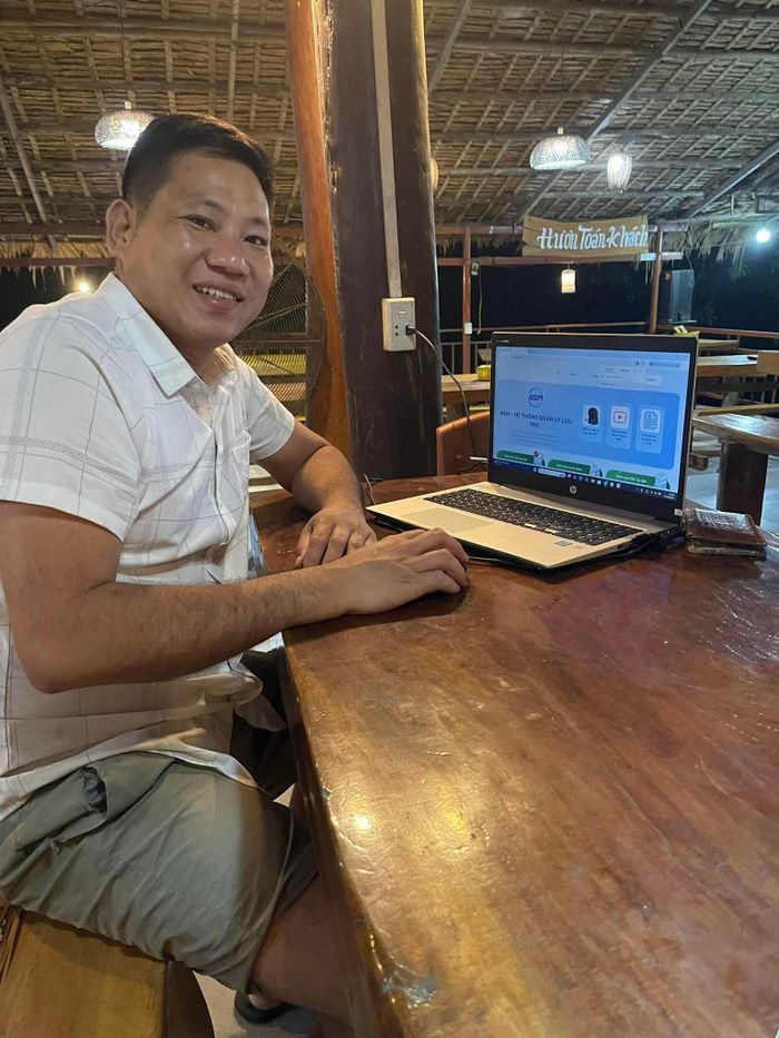 Anh Hà Văn Huế vẫn cần mẫn quảng bá du lịch, ẩm thực địa phương trên các nền tảng số