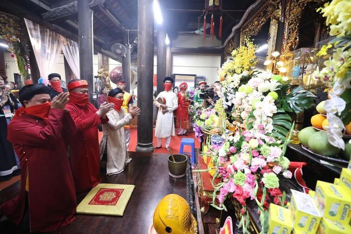 Lễ tạ sau khi an vị bát hương