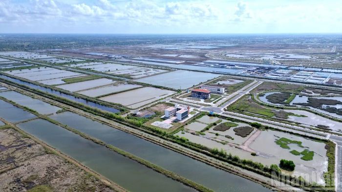 Một góc hạ tầng tại Khu nông nghiệp công nghệ cao khu vực Bạc Liêu, tỉnh Cà Mau. (Ảnh: HỮU TÙNG)