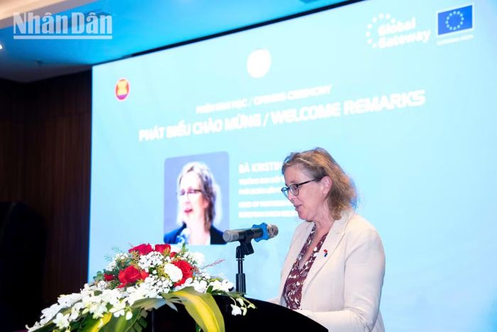 Trưởng ban Đối tác thuộc Phái đoàn Liên minh châu Âu tại Việt Nam Kristina Buende khẳng định, EU cam kết đồng hành cùng các quốc gia Đông Nam Á thông qua Chương trình khung nghiên cứu Horizon Europe. (Ảnh: MINH DUY)