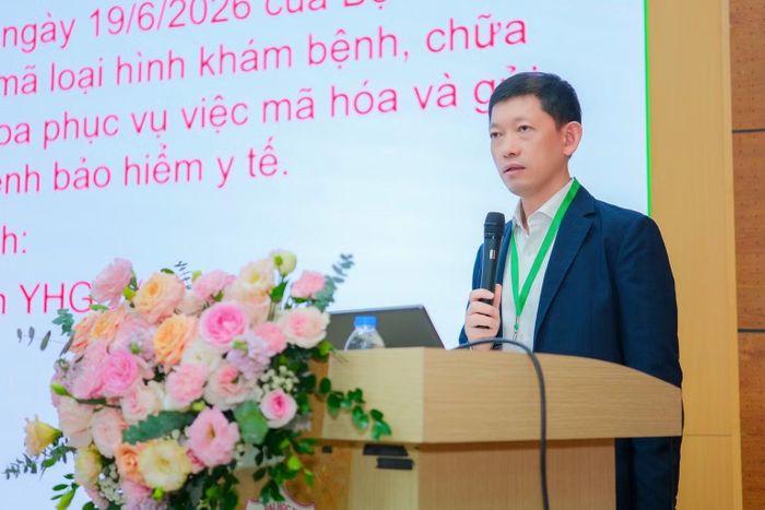 Ông Dương Huy Lương - Phó Cục trưởng Cục Quản lý Khám, chữa bệnh, Bộ Y tế phát biểu tại hội nghị. (Ảnh: BTC)