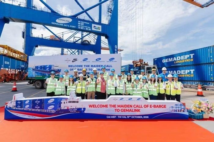 Lễ đón sà lan điện cập cảng Gemalink. (Ảnh: Gemalink)