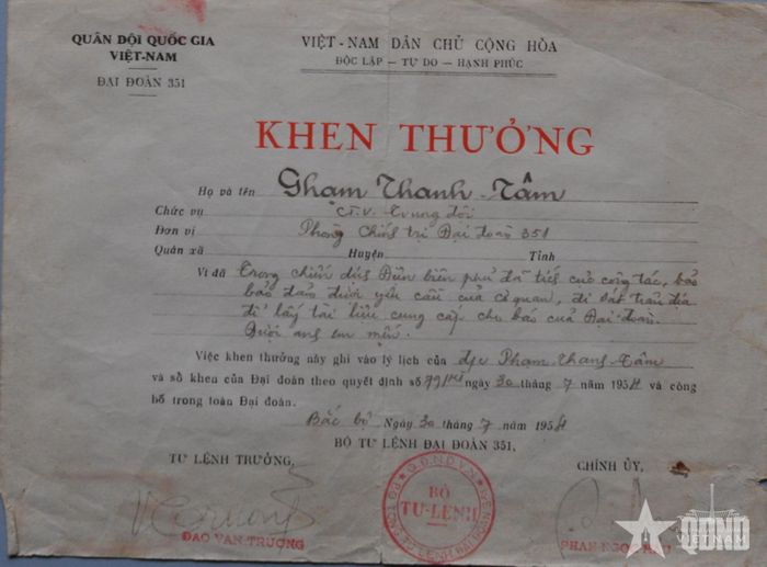 Giấy khen của Bộ Tư lệnh Đại đoàn 351 trao tặng đồng chí Phạm Thanh Tâm ngày 30-7-1954, hiện lưu giữ tại Bảo tàng Lịch sử Quân sự Việt Nam là một "mảnh ghép" quan trọng để phục dựng lại chân dung người chiến sĩ văn hóa trong trưng bày chuyên đề “Văn học nghệ thuật” của Bảo tàng, chứng minh rằng trong cuộc kháng chiến trường kỳ, vũ khí của quân đội ta không chỉ có súng đạn, mà còn có cả bút nghiên và hội họa. 