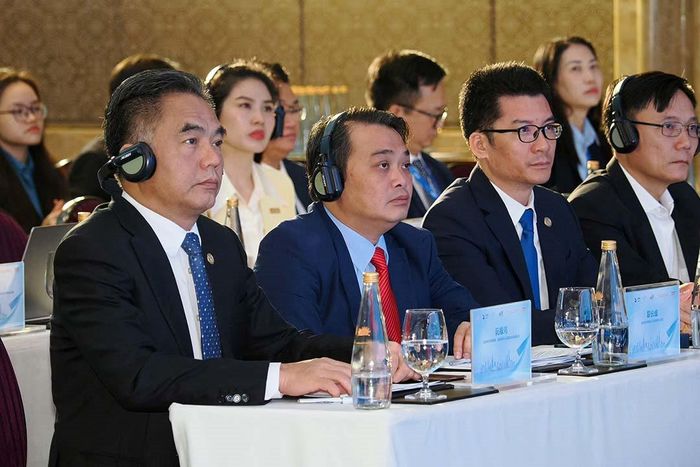Các đại biểu dự hội thảo. 