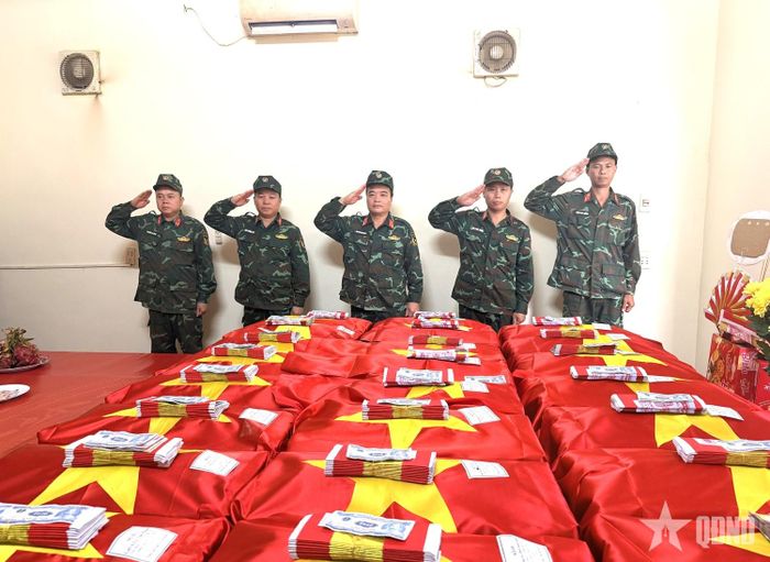  Hiện các hài cốt liệt sĩ đang được chăm sóc, bảo quản tại nhà quàn của Đội Tìm kiếm, quy tập hài cốt liệt sĩ Bộ CHQS tỉnh Tuyên Quang.  