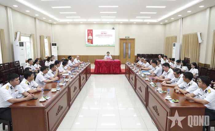 Quang cảnh buổi gặp mặt.