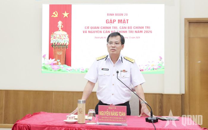 Đại tá Nguyễn Năng Toàn phát biểu tại buổi gặp mặt