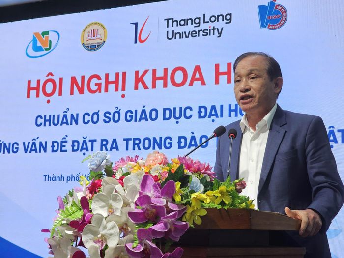  PGS-TS Đoàn Đức Lương phát biểu. 
