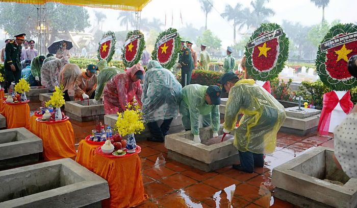 7 hài cốt liệt sĩ được an táng tại Nghĩa trang Liệt sĩ phường Quảng Trị