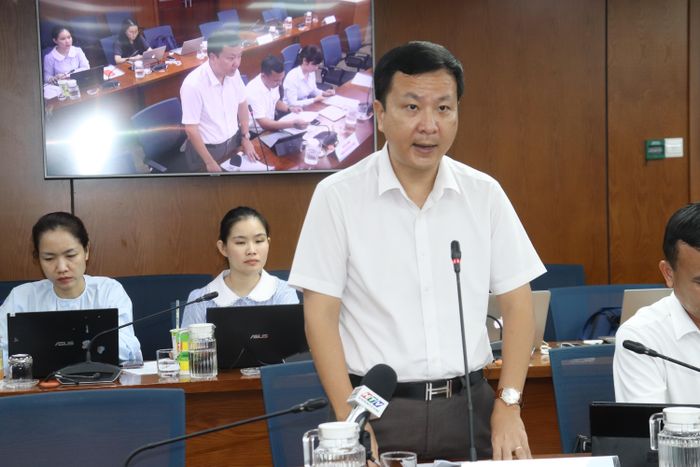  Ông Phùng Nguyên Tường Minh thông tin tại họp báo 