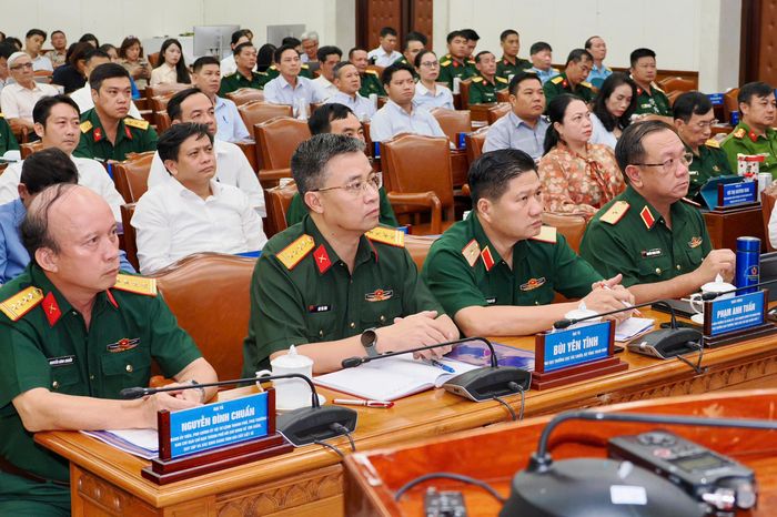  Thủ trưởng các đơn vị tham dự hội nghị. Ảnh: HOÀNG HÙNG 