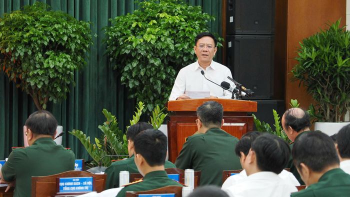  Phó Giám đốc Sở VH-TT Nguyễn Ngọc Hồi đề xuất giải pháp quản lý thông tin, phương hướng đổi mới nội dung, hình thức tuyên truyền thời gian tới. Ảnh: HOÀNG HÙNG 