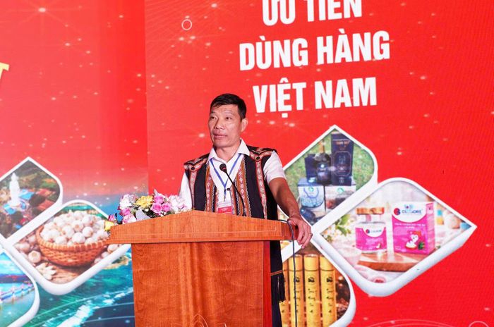 Ông Phạm Xuân Quang, Chủ tịch UBND xã Măng Ri phát biểu