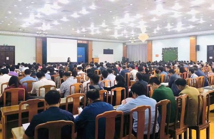 Chia sẻ học liệu và hỗ trợ đồng nghiệp góp phần mở rộng cơ hội tiếp cận công nghệ cho học sinh vùng khó.