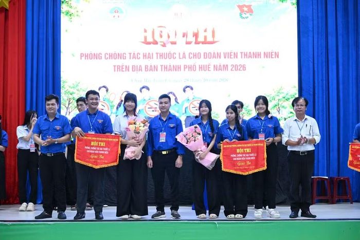 2 giải Nhì thuộc về các đội thi Vinh Lộc và Chân Mây – Lăng Cô
