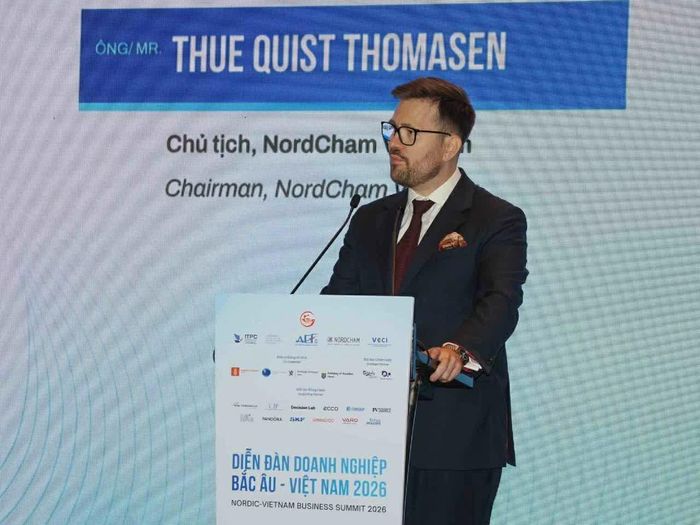 Ông Thue Quist Thomasen, Chủ tịch Hiệp hội Doanh nghiệp Bắc Âu tại Việt Nam (NordCham Vietnam), khẳng định các doanh nghiệp Bắc Âu có thế mạnh về đầu tư dài hạn, phát triển nguồn nhân lực, xây dựng chuỗi cung ứng nội địa và áp dụng tiêu chuẩn sản xuất bền vững. (Ảnh: Hùng Hoàng)