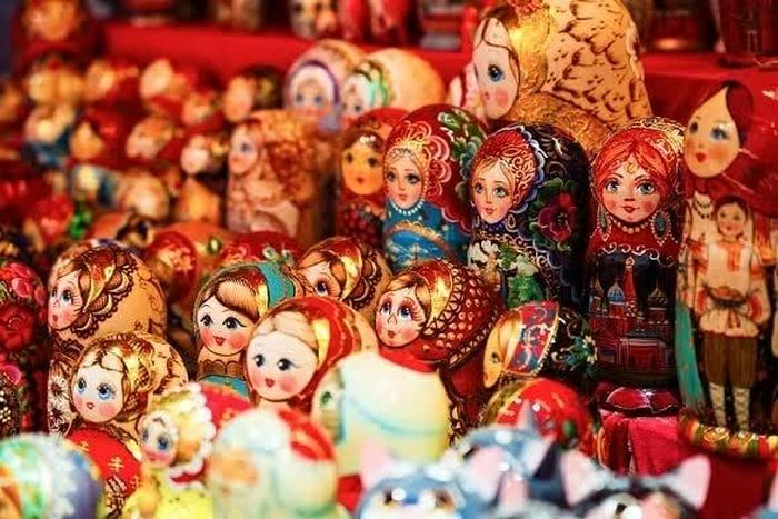 Búp bê Matryoshka tại Trung tâm thương mại GUM, Moscow. (Nguồn: Uỷ ban Du lịch thành phố Moscow)