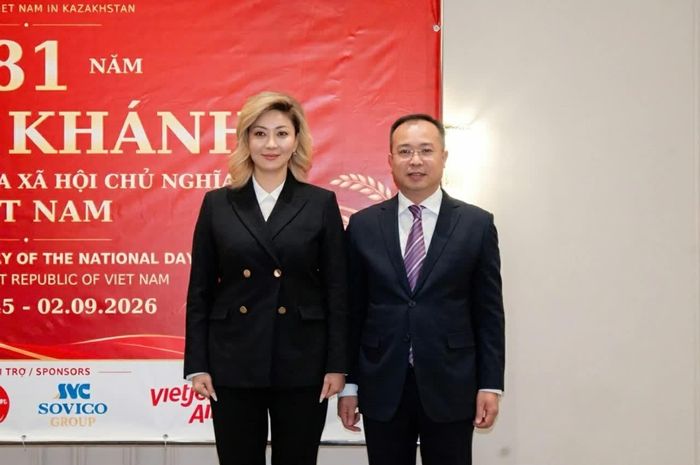 Thứ trưởng thứ nhất Bộ Thương mại và Hội nhập Kazakhstan Aizhan Bizhanova đánh giá cao những thành tựu phát triển của Việt Nam. (Nguồn: ĐSQ Việt Nam tại Kazakhstan)