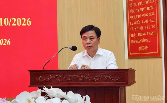 Bác sĩ chuyên khoa I Y học cổ truyền Trương Thanh Phòng, Phó Giám đốc Sở Y tế Ninh Bình, phát biểu tại hội nghị.