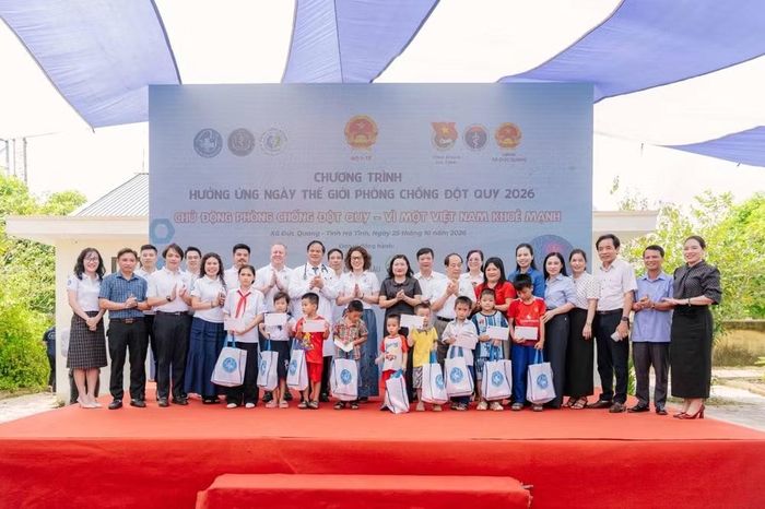 Hưởng ứng Ngày Thế giới phòng, chống đột quỵ năm nay, WSO tiếp tục truyền tải thông điệp “Every Minute Counts – Mỗi phút đều quý giá”, kêu gọi cộng đồng hành động nhanh khi phát hiện dấu hiệu nghi ngờ đột quỵ. Ảnh: Đăng Hải